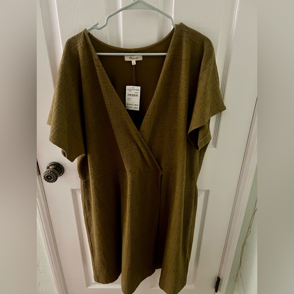 NWT Madewell Size 2X Olive Green Dress with V Neck